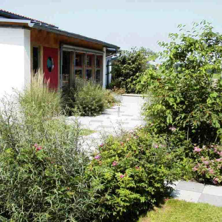 https://www.landschaftsarchitekt-haas.de/wp-content/uploads/2012/04/017-141.jpg